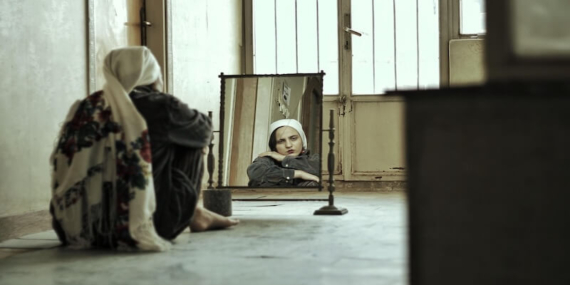 Aynada Görmek İstediğimiz: Gerçekten Kimiz?